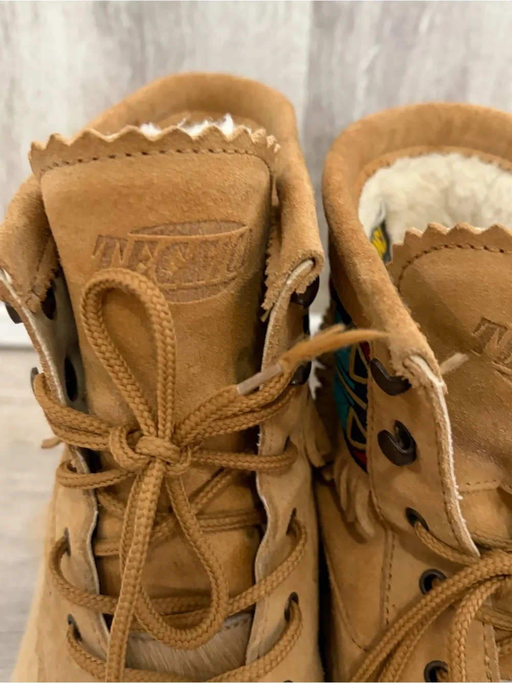 Vintage Tecnica Boots Womens Size 38 Tan Shearling Suede Aztec Southwestern